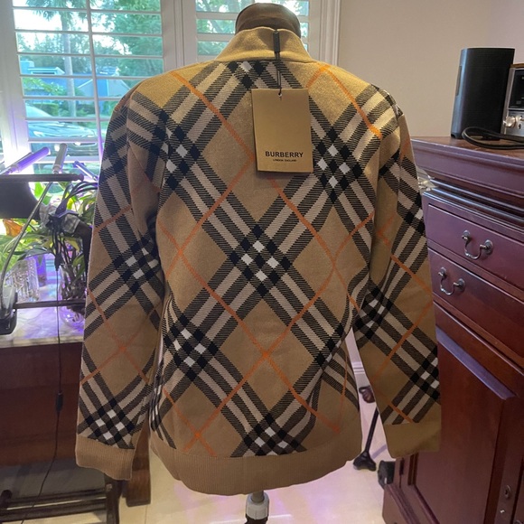 NWT Burberry Check Wool Blend Cardigan M Woman’s Retail $1350 - Picture 3 of 10